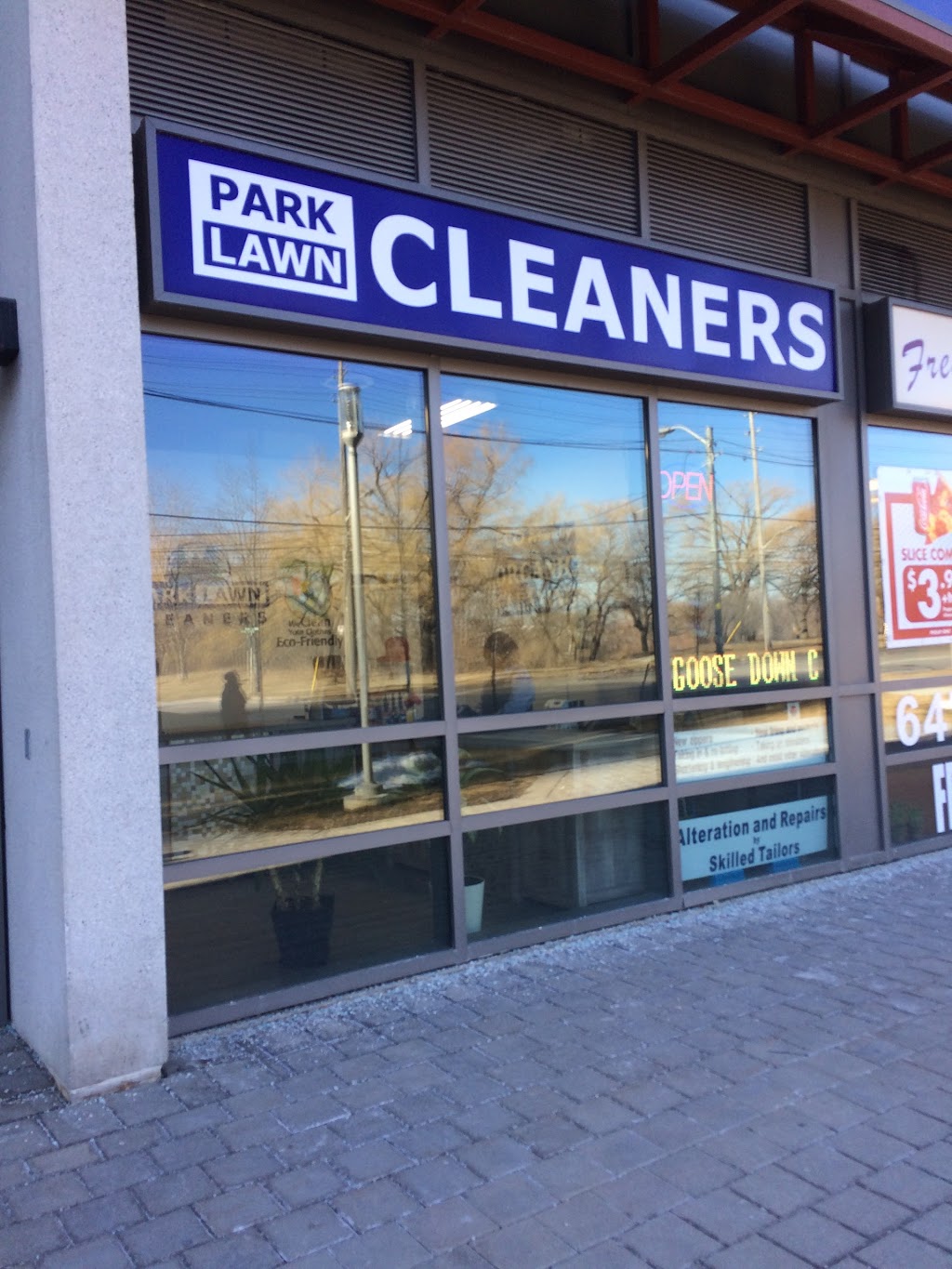 Park Lawn Cleaners | 2240 Lake Shore Blvd W, Etobicoke, ON M8V 0B1, Canada | Phone: (416) 900-0213