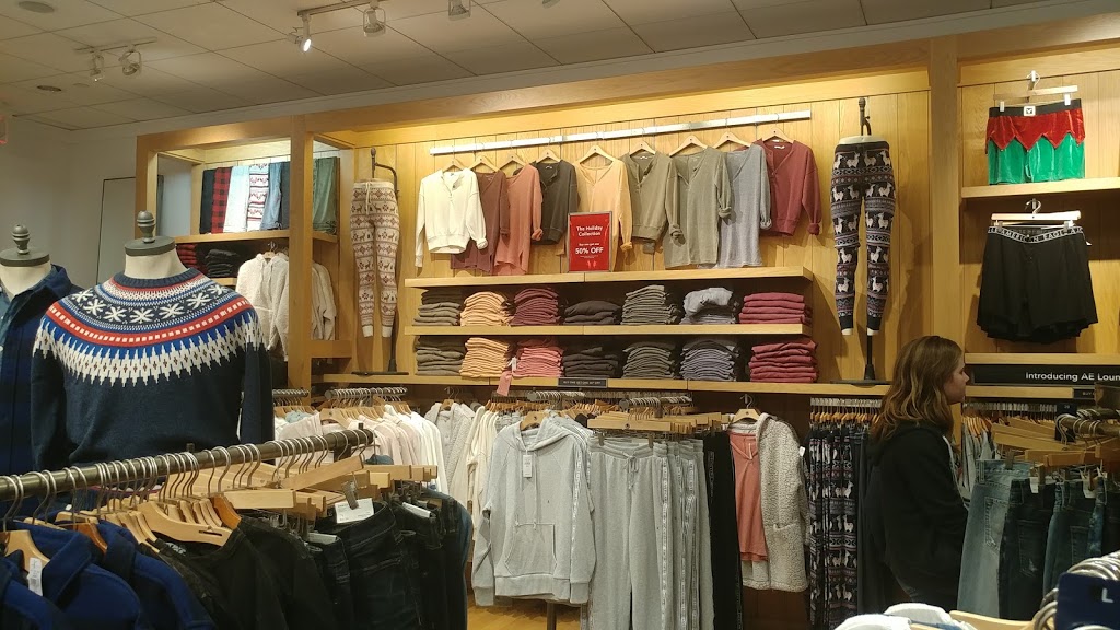 American Eagle Outfitters | 550 King St N Unite E12, Waterloo, ON N2L 5W6, Canada | Phone: (519) 886-6949