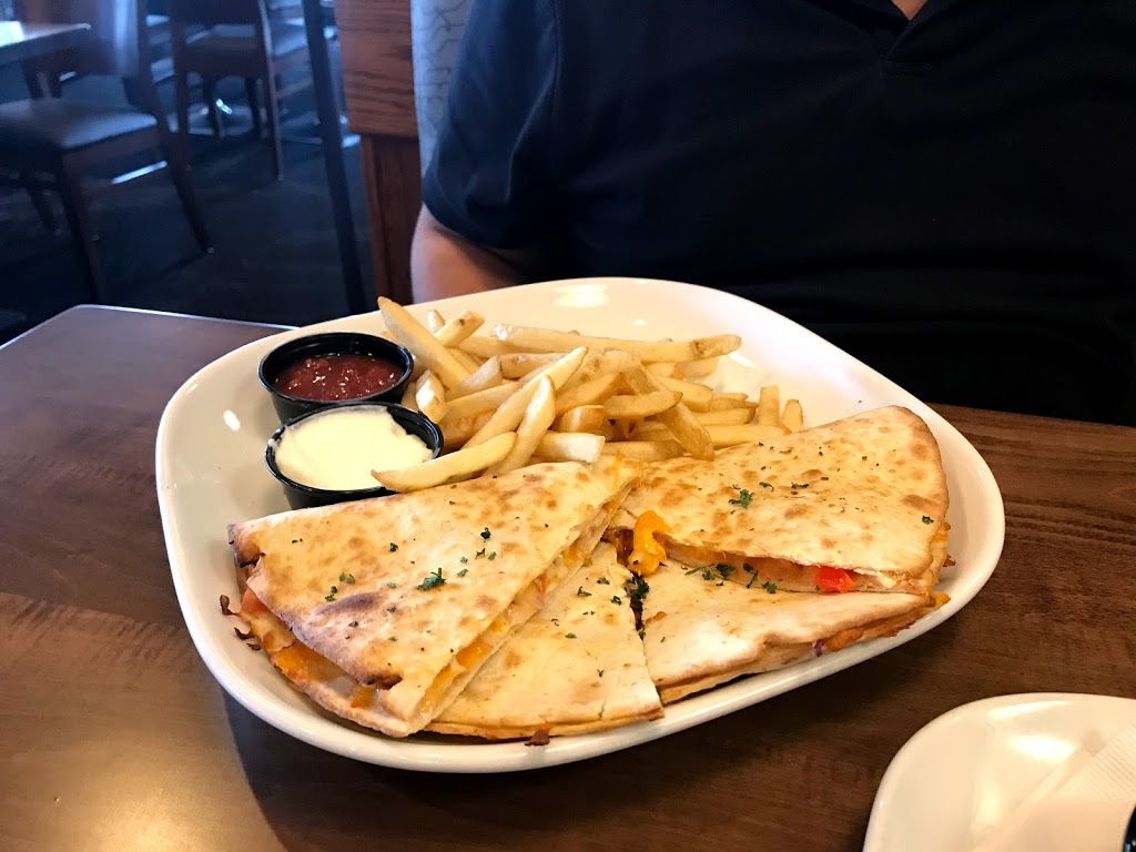 Boston Pizza | 481 Bryne Dr, Barrie, ON L4N 9P7, Canada | Phone: (705) 719-2067