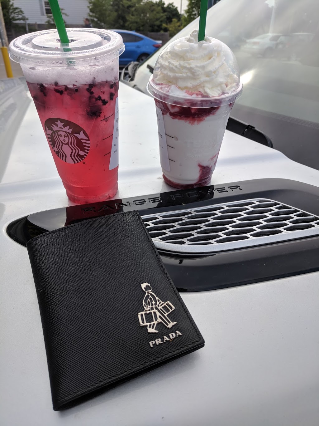 Starbucks | 631 Commissioners Rd E, London, ON N6C 2V1, Canada | Phone: (519) 649-1444