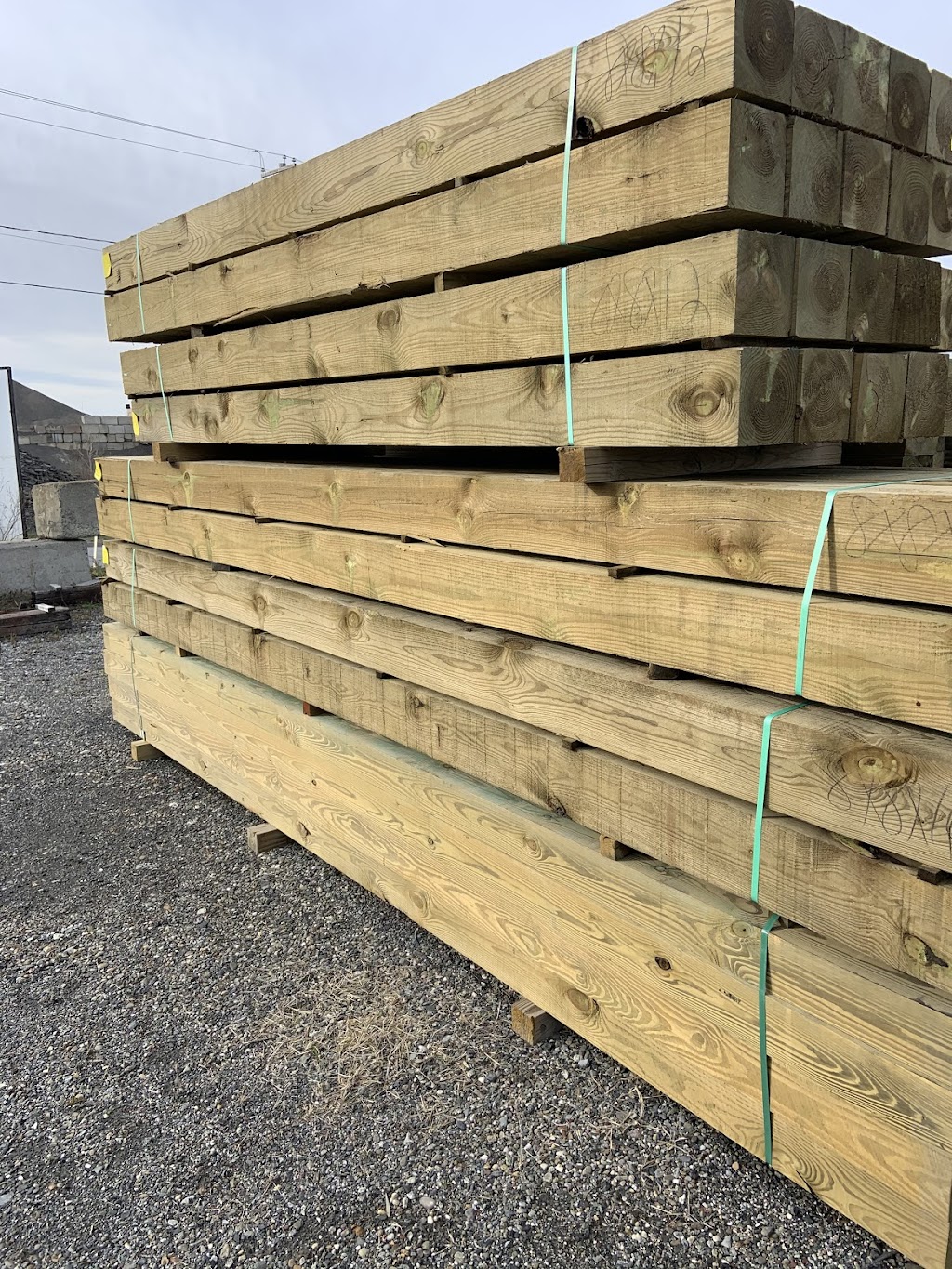 M & F Bernard Inc | 172 181e Rue, Beauceville, QC G5X 2S8, Canada | Phone: (418) 774-6759