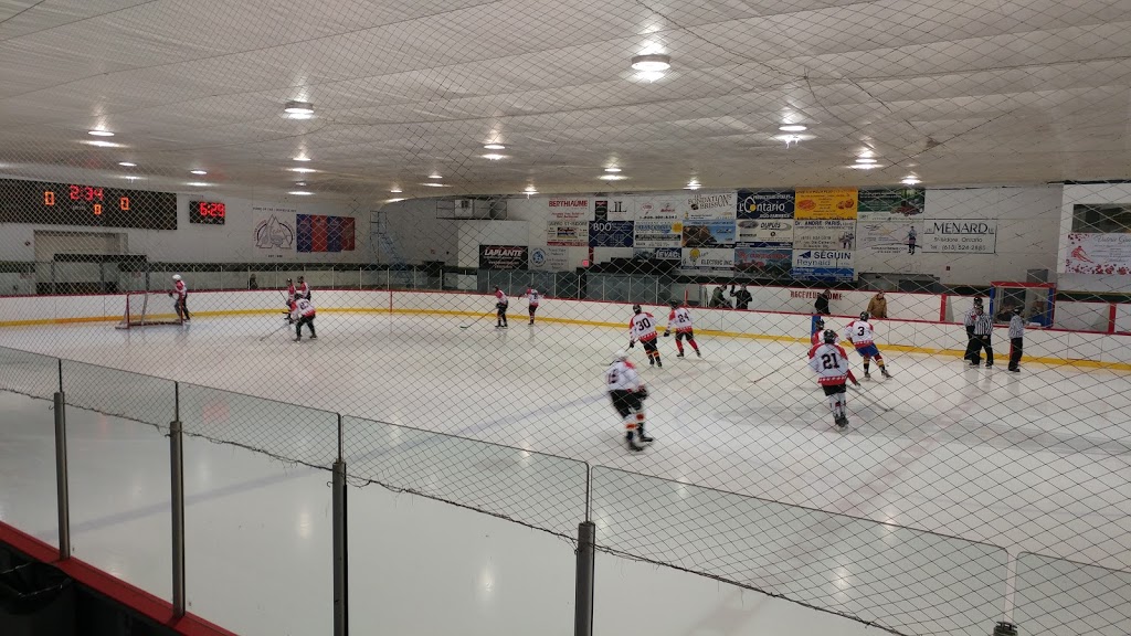 St. Isidore Recreation Centre | 20 De lArena St, Saint Isidore, ON K0C 2B0, Canada | Phone: (613) 524-2522