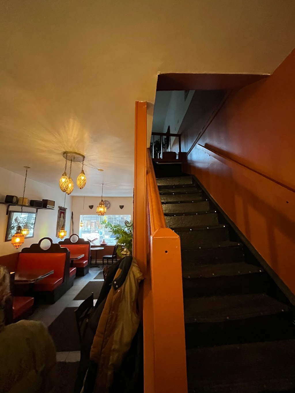 Kafé Kafta | 209 Av. Fairmount O, Montréal, QC H2T 2M8, Canada | Phone: (514) 583-2535