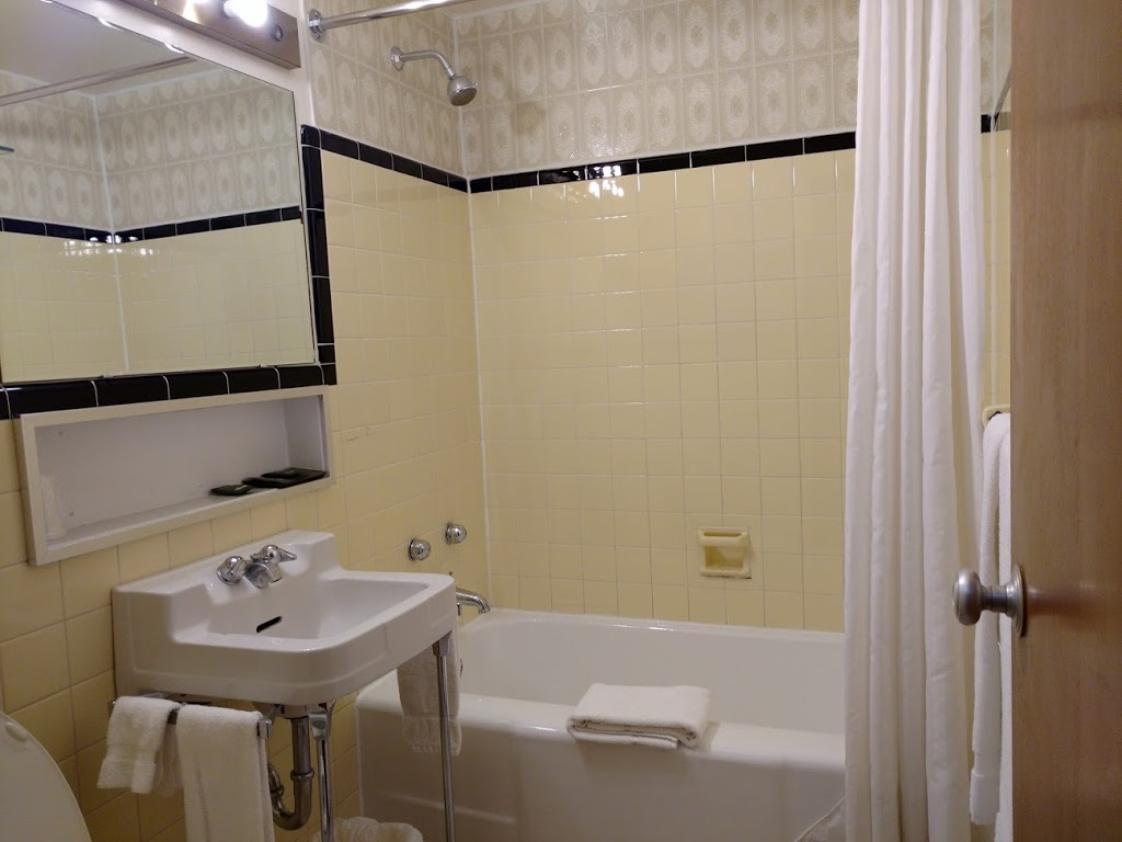 Mariner Motor Hotel | 305 Hume St, Collingwood, ON L9Y 1W2, Canada | Phone: (705) 445-3330