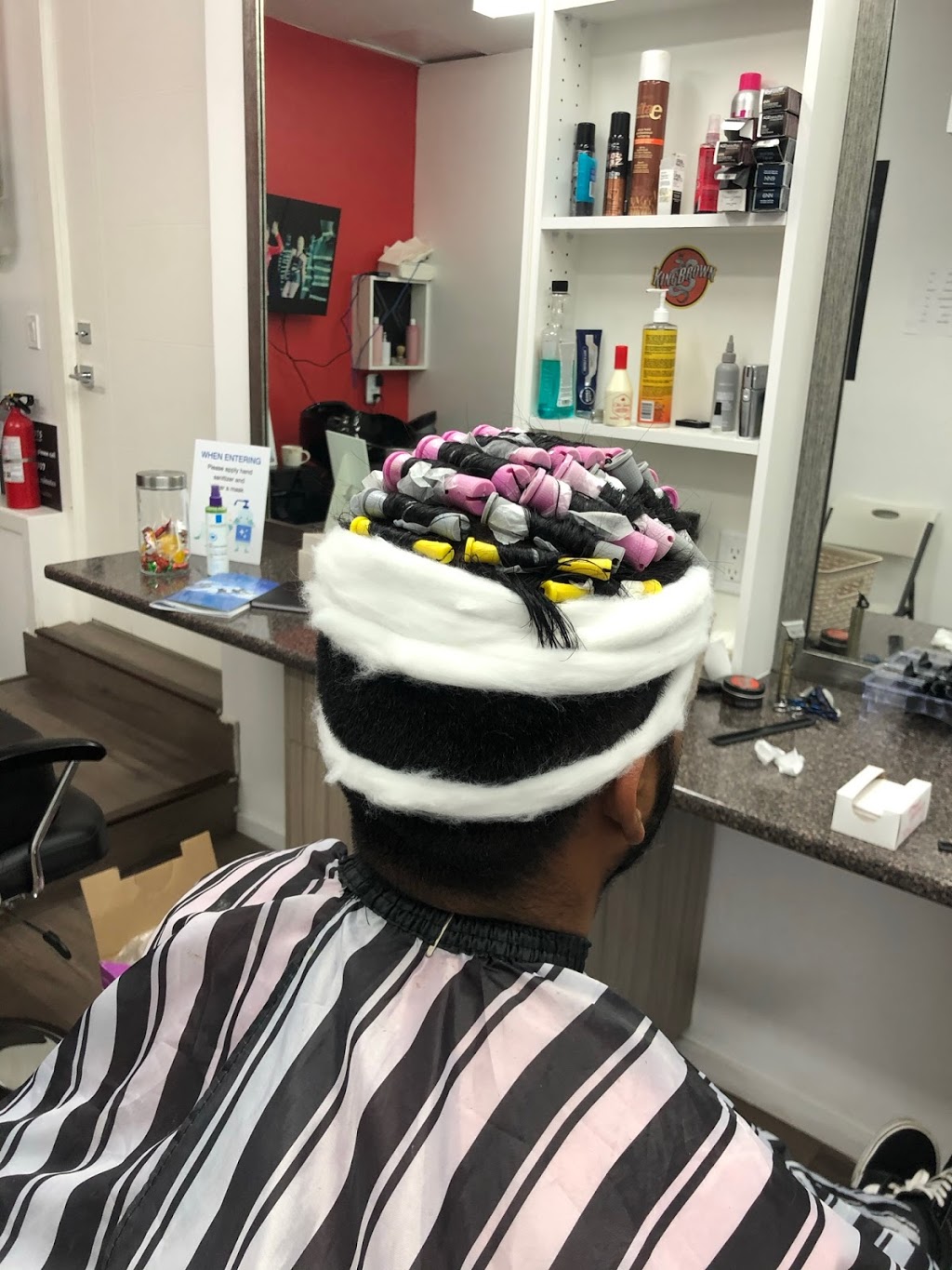 Clean Cuts Barbershop | 4064 Carey Rd, Victoria, BC V8Z 4G2, Canada | Phone: (250) 216-0707