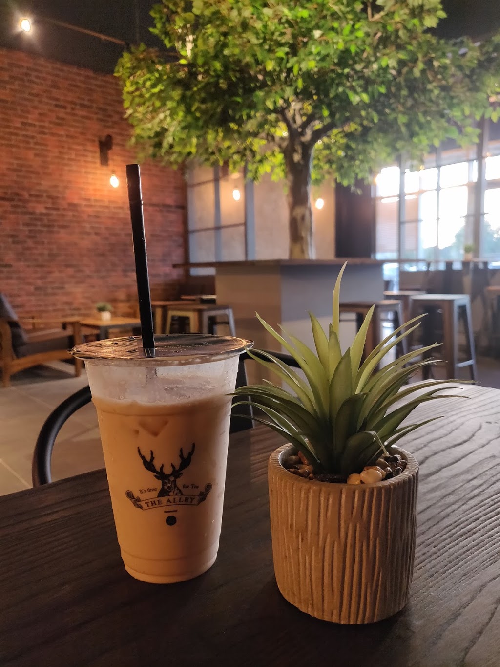 The Alley | 20 Bur Oak Ave b12, Markham, ON L6C 0A2, Canada | Phone: (905) 534-8820