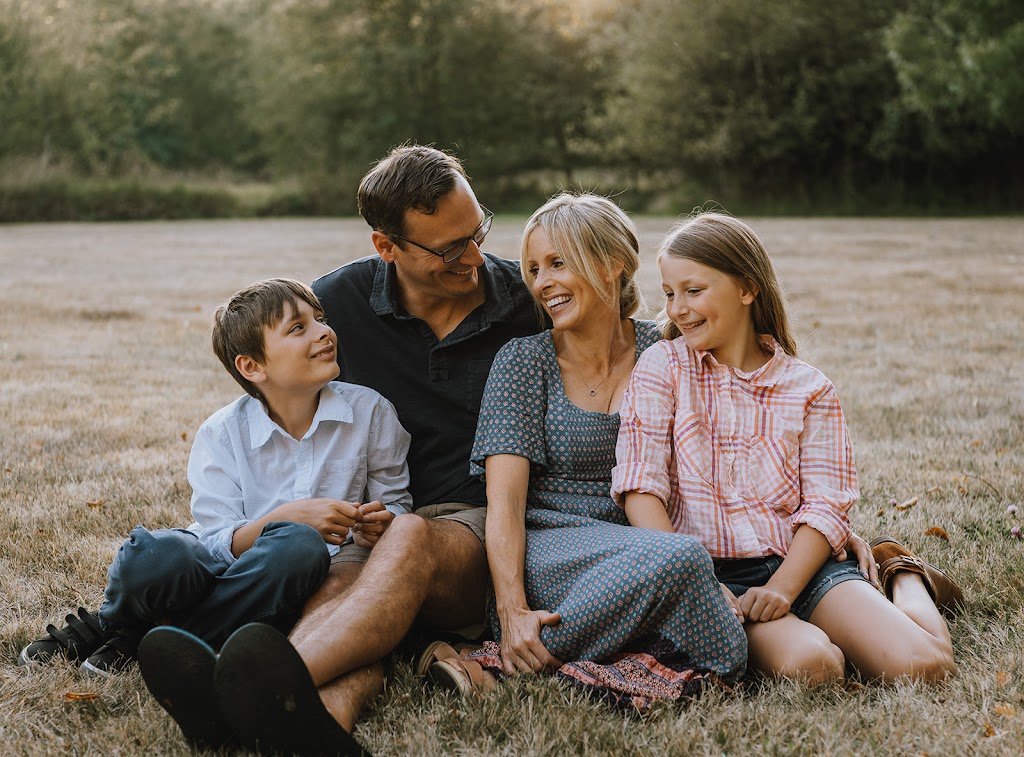 Lara Marie Photography | 3888 Finnerty Rd, Victoria, BC V8N 4A2, Canada | Phone: (778) 288-0654