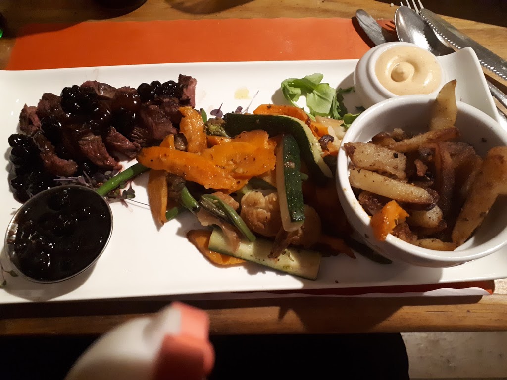 Restaurant La Vieille Tablée | 437, 6em Avenue Nord, Saint-Georges, QC G5Y 7Y5, Canada | Phone: (418) 222-0234
