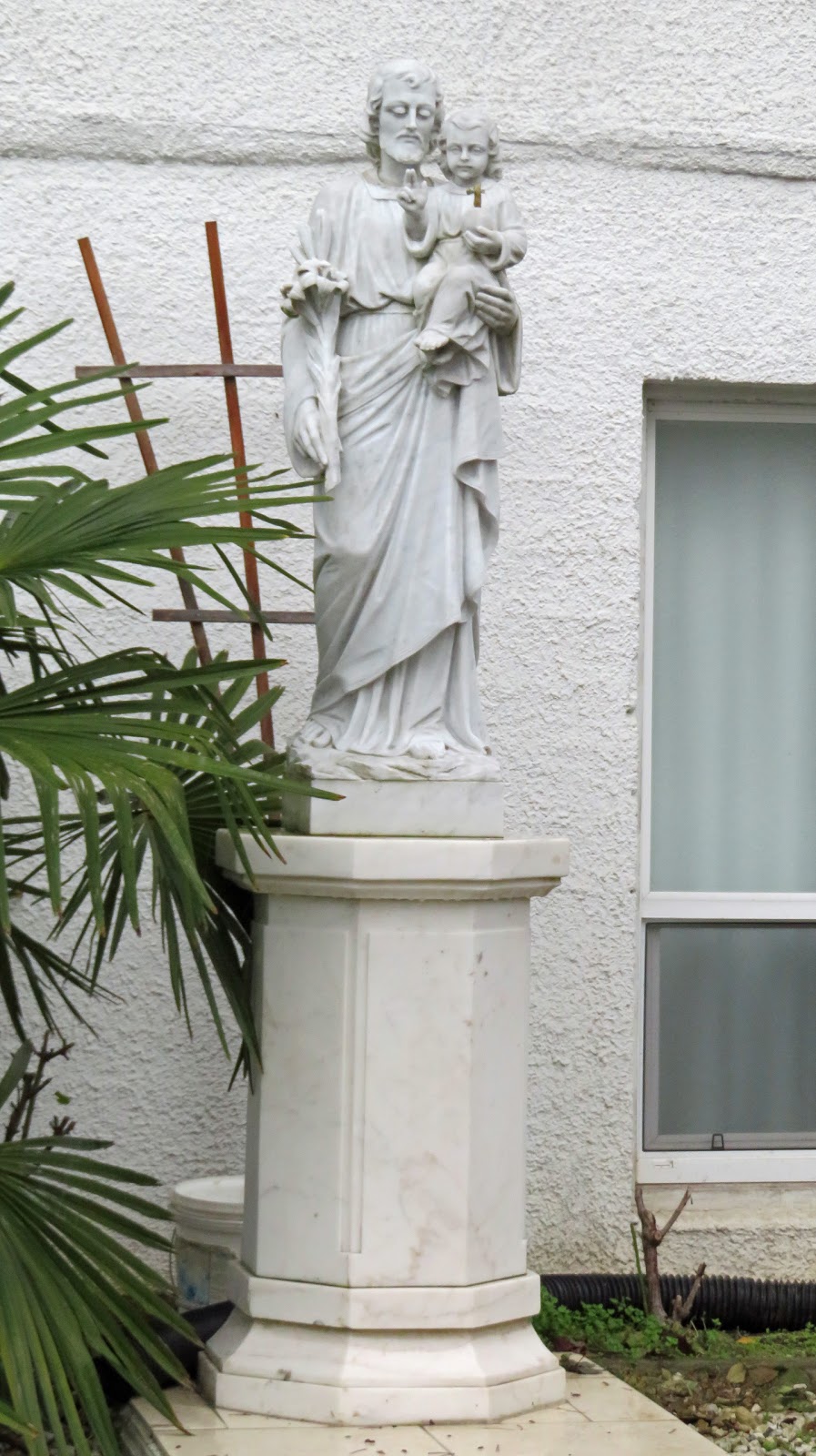 Holy Family Parish | 4851 Beatrice St, Vancouver, BC V5N 4J5, Canada | Phone: (604) 875-8414