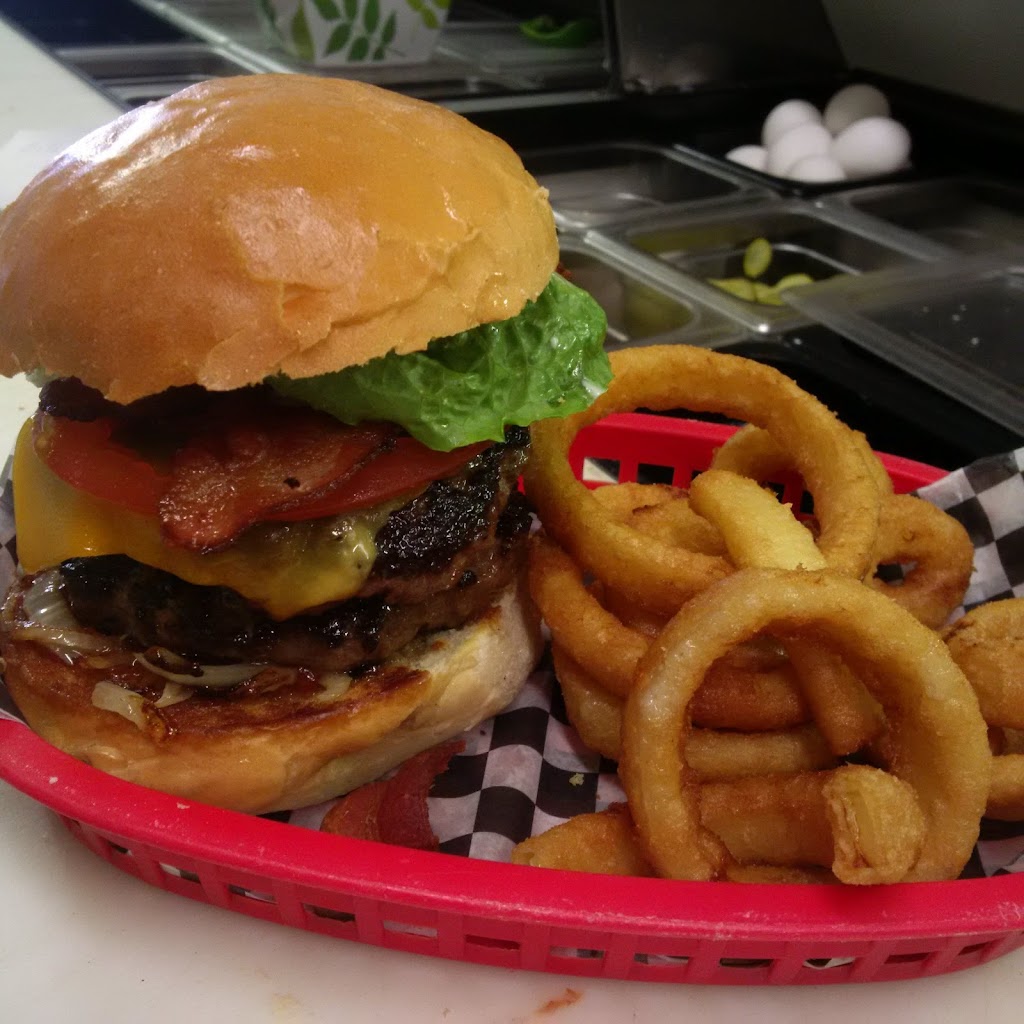 Erskine Grill | 4 Lake Rd, Erskine, AB T0C 1G0, Canada | Phone: (403) 742-5151