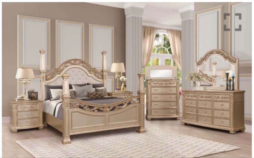 Furniture space | 1125 Kennedy Rd unit 7&8, Scarborough, ON M1P 2K8, Canada | Phone: (416) 751-1919