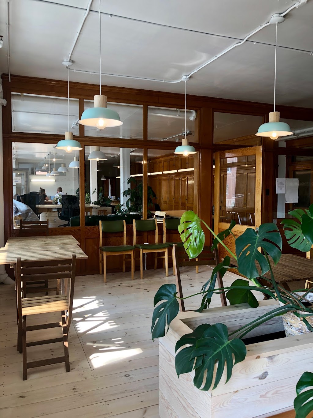 La Procure, espace de cotravail | 63 Rue Ambroise Fafard, Baie-Saint-Paul, QC G3Z 2J2, Canada | Phone: (418) 435-3521