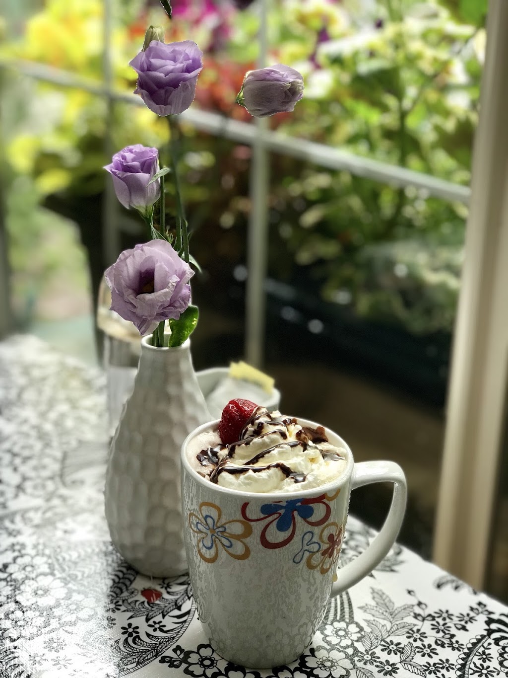 Cafe Zanzibar | 1164 Stelly’s X Road, Brentwood Bay, BC V8M 1C3, Canada | Phone: (250) 544-1475
