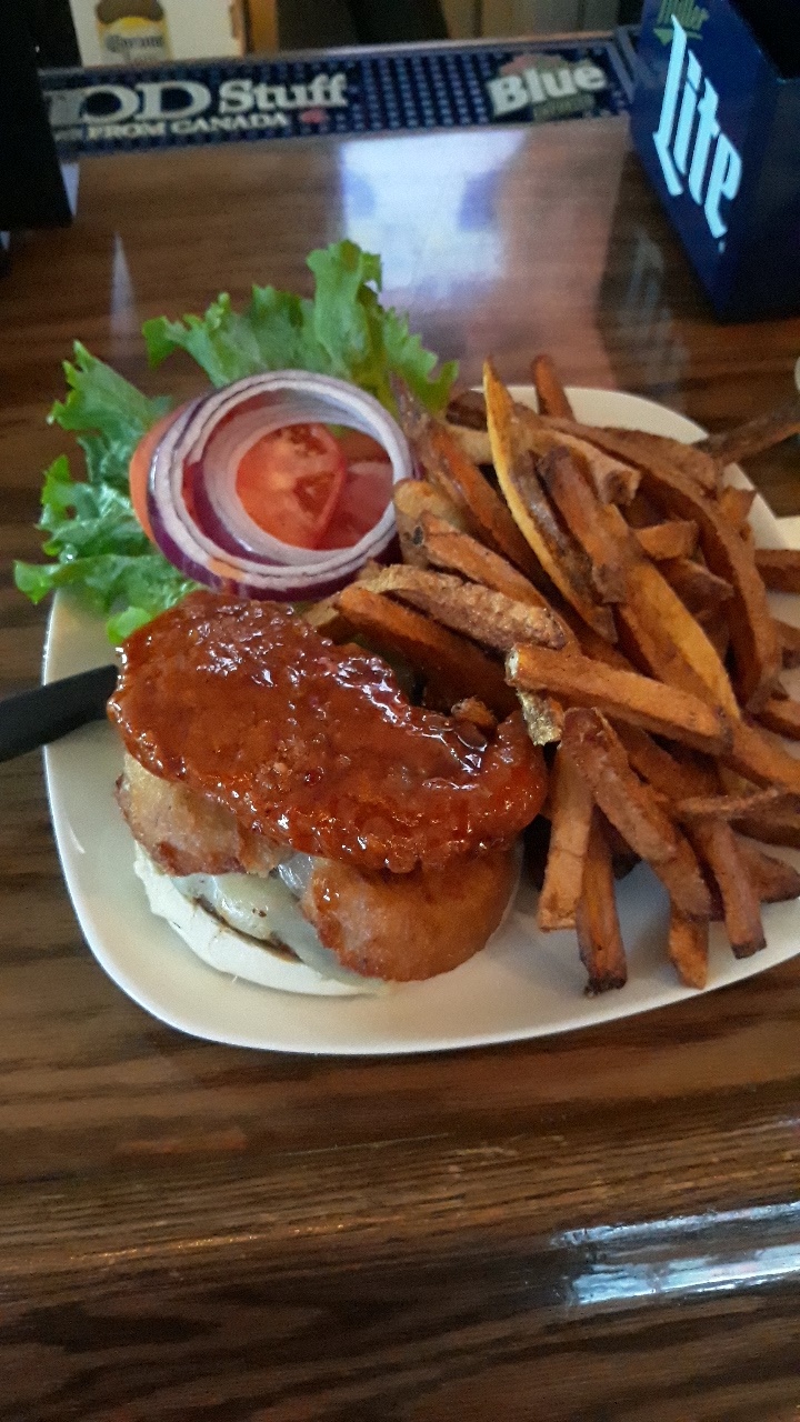 The Cornerstone Bar & Grill | 10651 Main St, Clarence, NY 14031, USA | Phone: (716) 759-1764