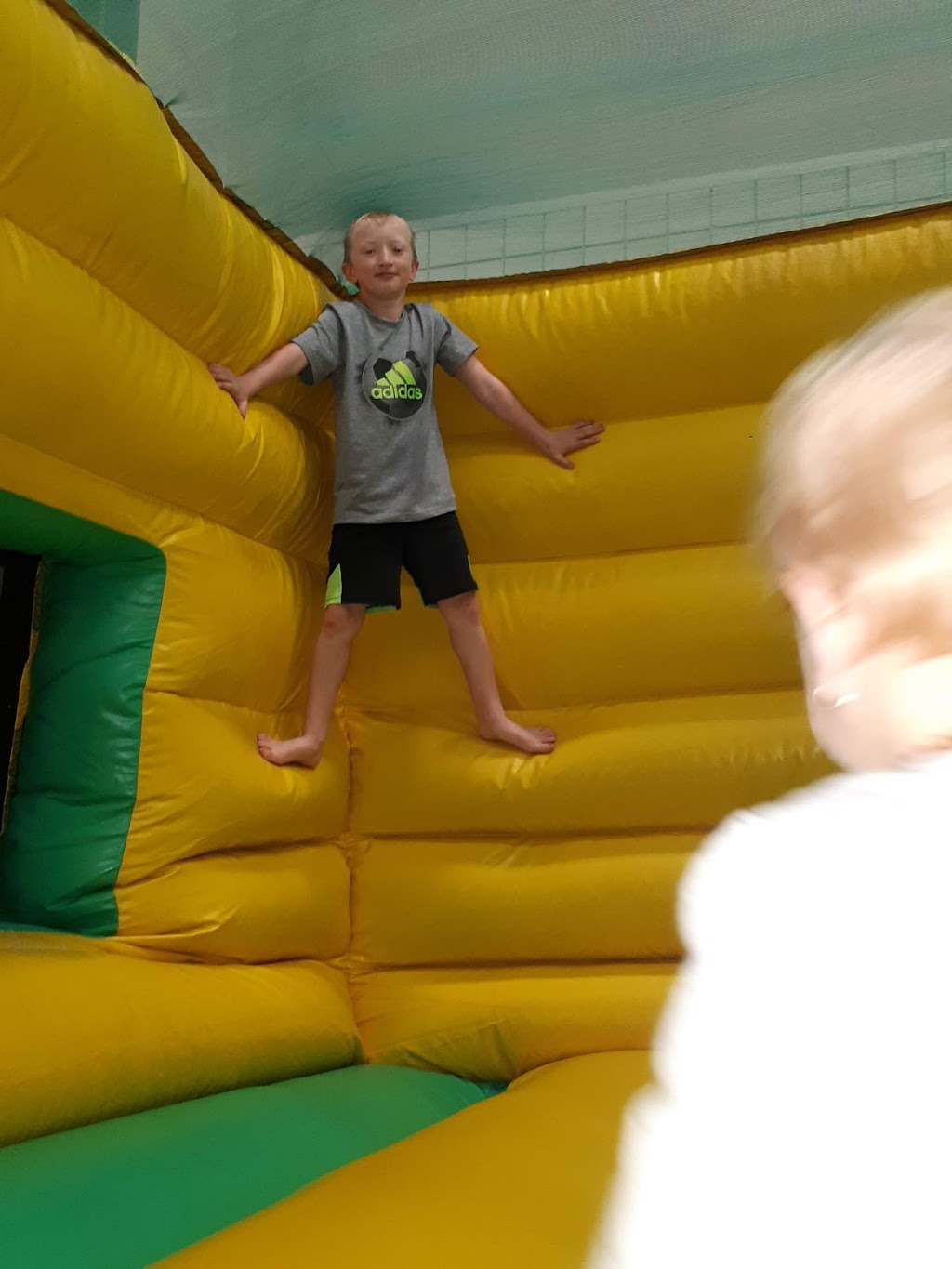 Jerry McCaw Family Centre YMCA | 1015 Finch Dr, Sarnia, ON N7S 6G5, Canada | Phone: (519) 336-9622