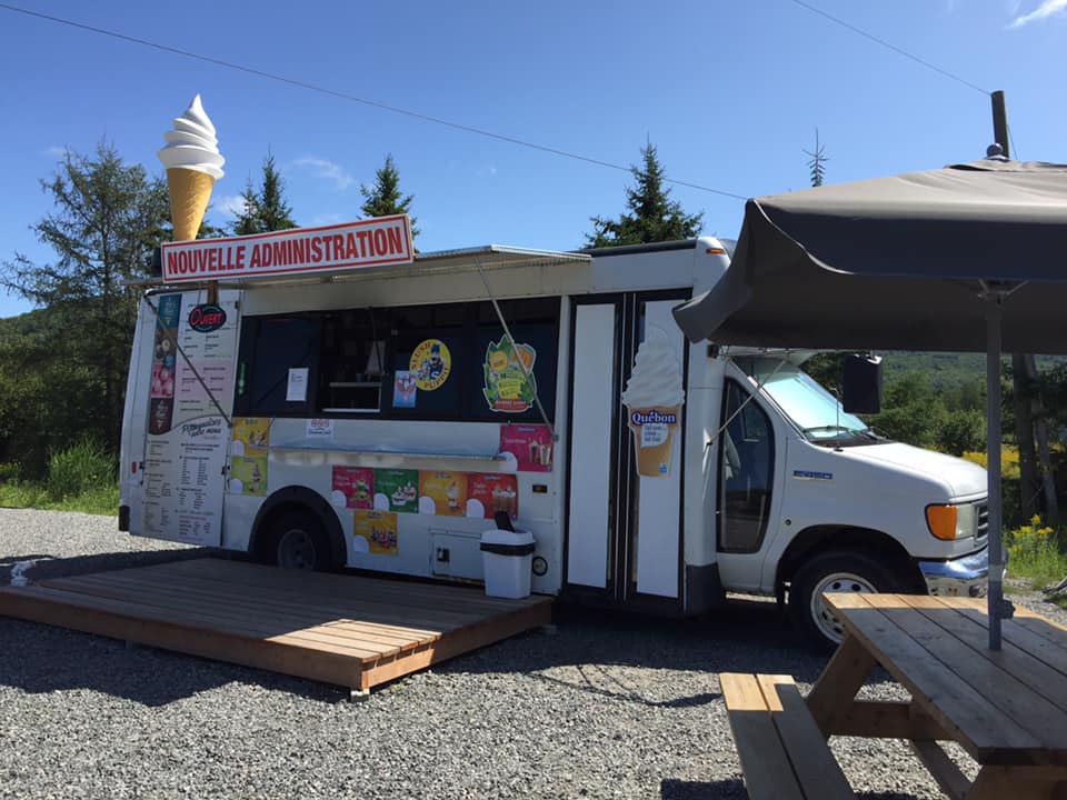 LA BRISE GLACÉE - CAMION CRÈMERIE | 4270 Chemin des Brises, Saint-Damien, QC J0K 2E0, Canada | Phone: (450) 886-0010