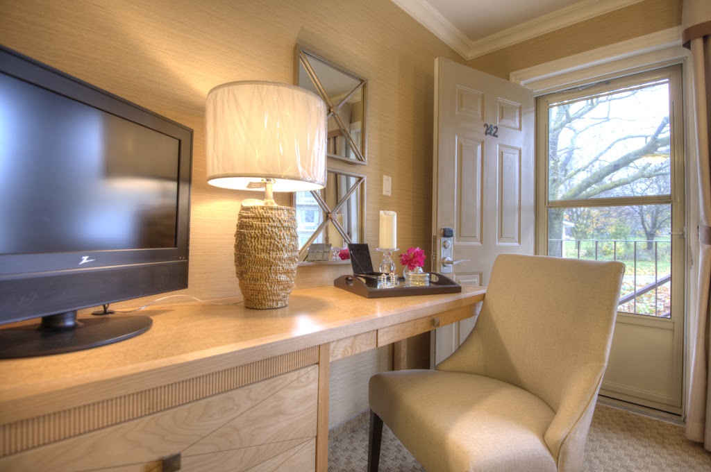 River Gardens Retirement Residence | 10 Romeo St N, Stratford, ON N5A 5M7, Canada | Phone: (519) 272-2773