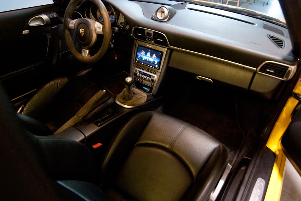 Ultra Auto Sound | 3045 Southcreek Rd #44, Mississauga, ON L4X 2X7, Canada | Phone: (905) 270-5355