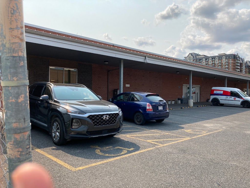 Canada Post | 5555 Rue de Marseille, Montréal, QC H1N 1J4, Canada | Phone: (866) 607-6301
