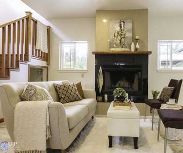 Home Flipp | 1690 Casablanca Cir, Mississauga, ON L5N 8G2, Canada | Phone: (905) 399-7436