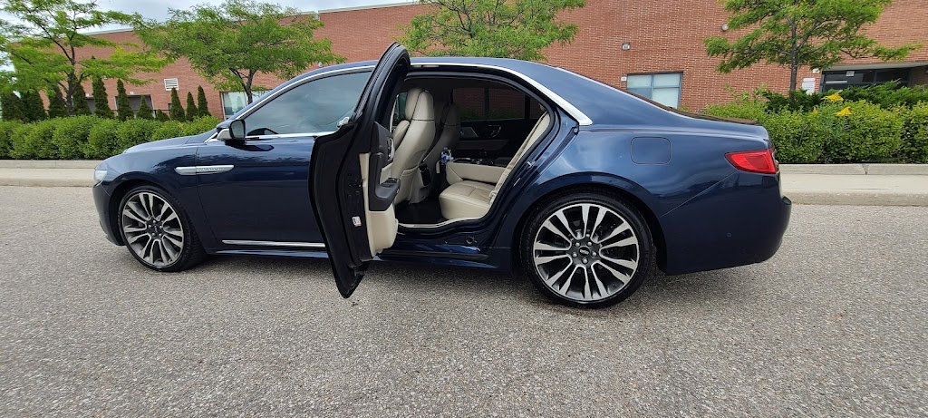 Halton Airport Limo Service | 300 Market Dr, Milton, ON L9T 5A4, Canada | Phone: (647) 614-0100