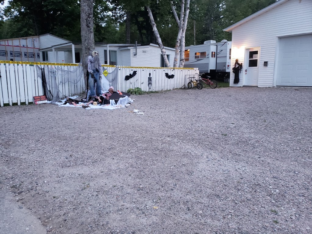 Camping Plein Air | 1328 Chemin de la Presquîle, Lac-des-Îles, QC J0W 1J0, Canada | Phone: (819) 597-2284