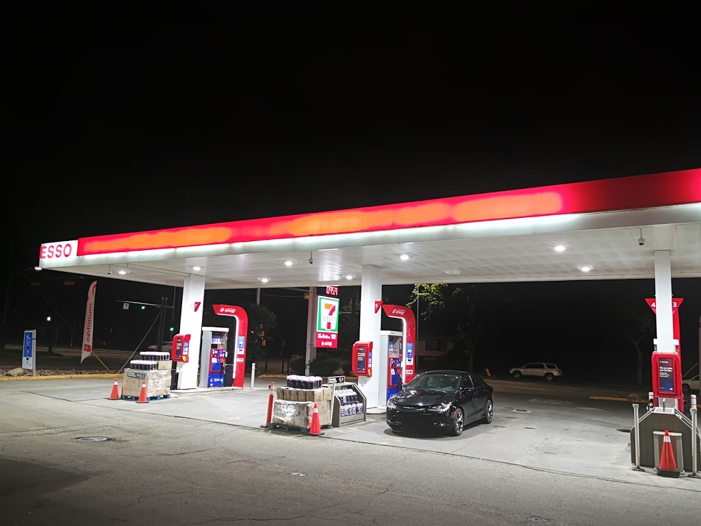 ESSO 7-Eleven 37827 | 9655 63 Ave NW, Edmonton, AB T6E 0G2, Canada | Phone: (780) 508-0155