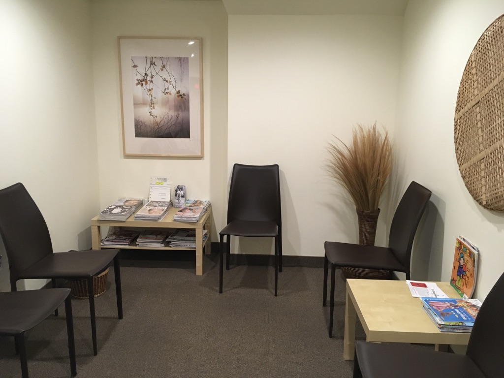 Clinique Ostéopathie Montréal ; Eddy Basch D.O. | 810 Av Champagneur Bur. 226, Outremont, QC H2V 4S3, Canada | Phone: (514) 816-8894
