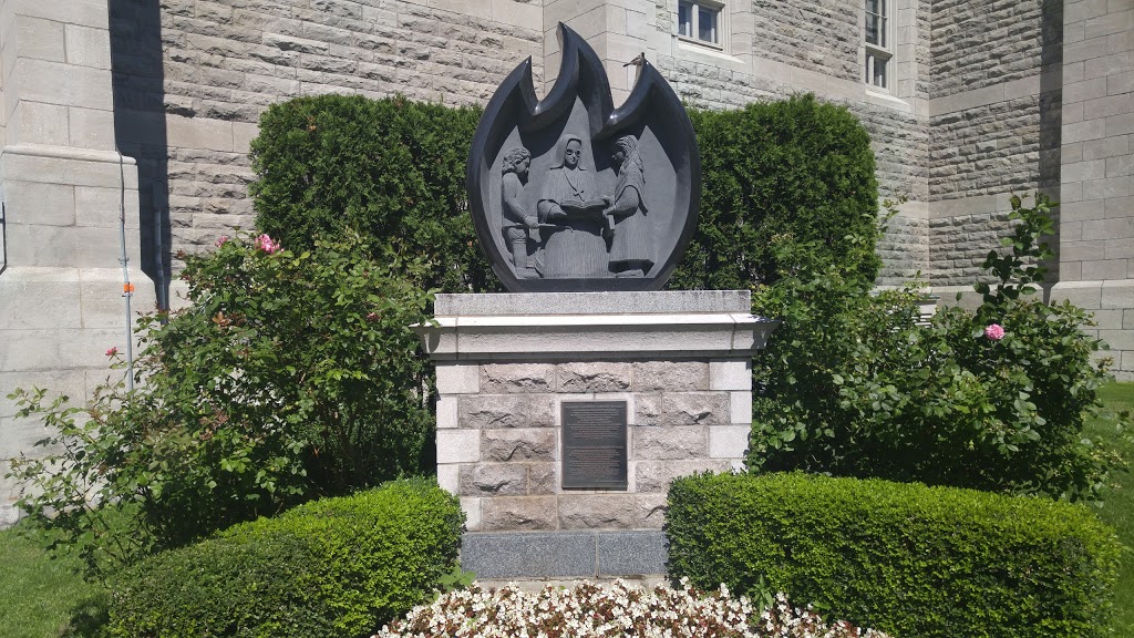 Cocathedral Saint Anthony of Padua | 55 Rue Sainte Élizabeth, Longueuil, QC J4H 1J3, Canada | Phone: (450) 674-1549