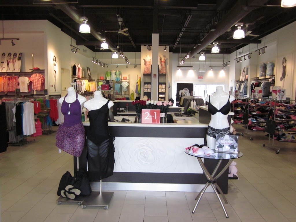 la Vie en Rose Quartiers Dix 30 | 9335 Boulevard Leduc SUITE#15, Brossard, QC J4Y 0A5, Canada | Phone: (450) 462-0799