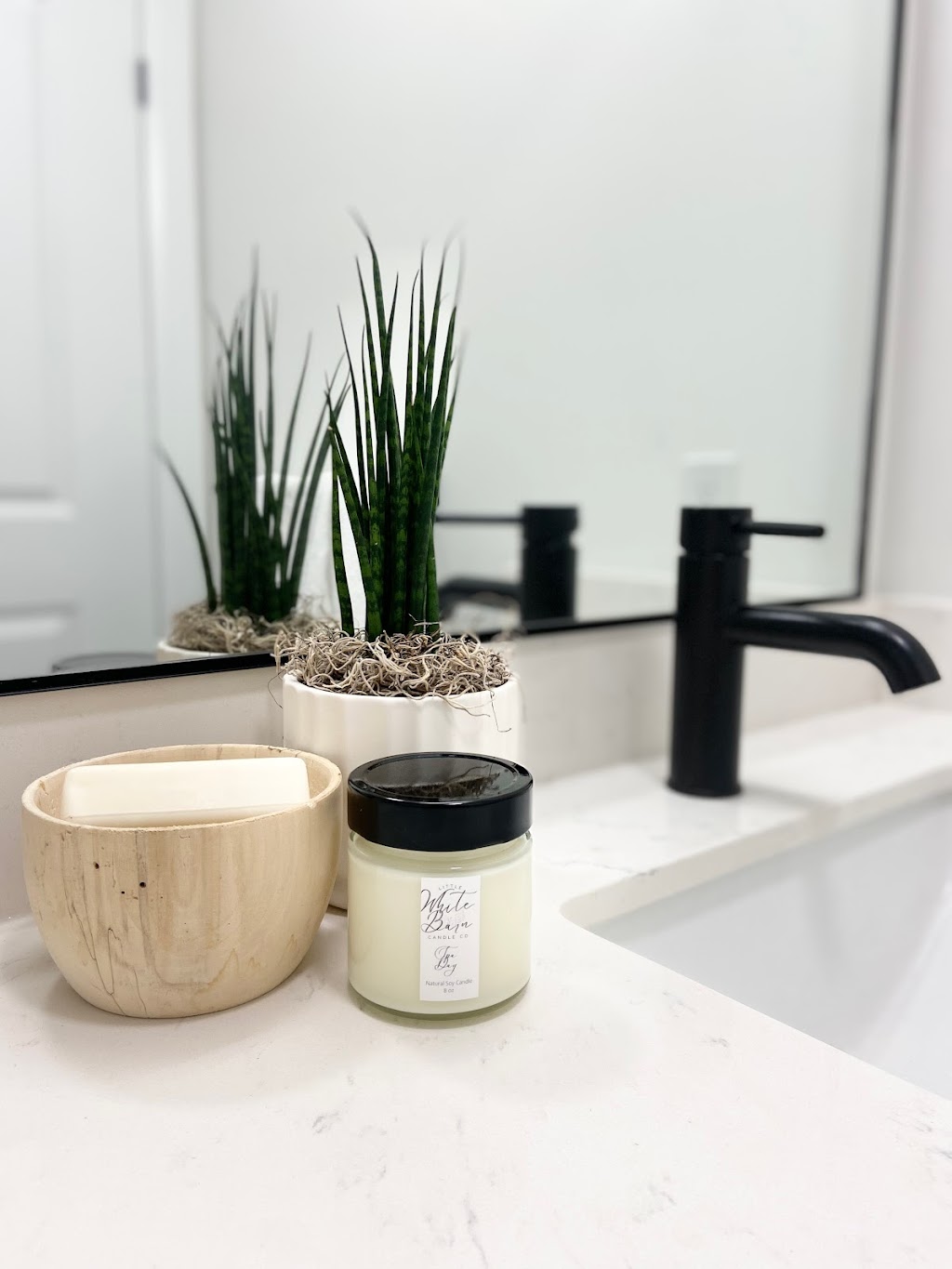 Little White Barn Candle Co | 9290 Perth County Rd 140, Moorefield, ON N0G 2K0, Canada | Phone: (519) 502-3458