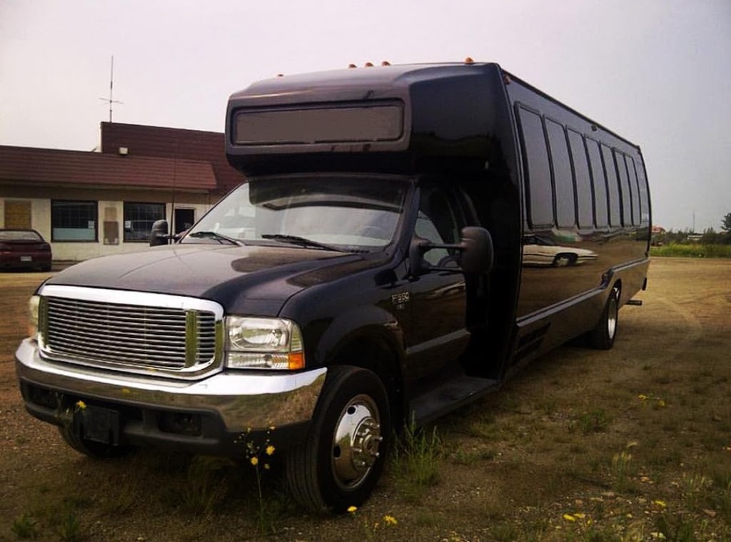 Moonlight Limousine | 800 Ormond Dr, Oshawa, ON L1K 3B6, Canada | Phone: (905) 665-5052