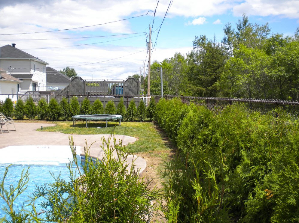 Cedres Dupont Inc | 8075 Chemin Sainte-Marguerite, Trois-Rivières, QC G9B 0M1, Canada | Phone: (819) 377-9000