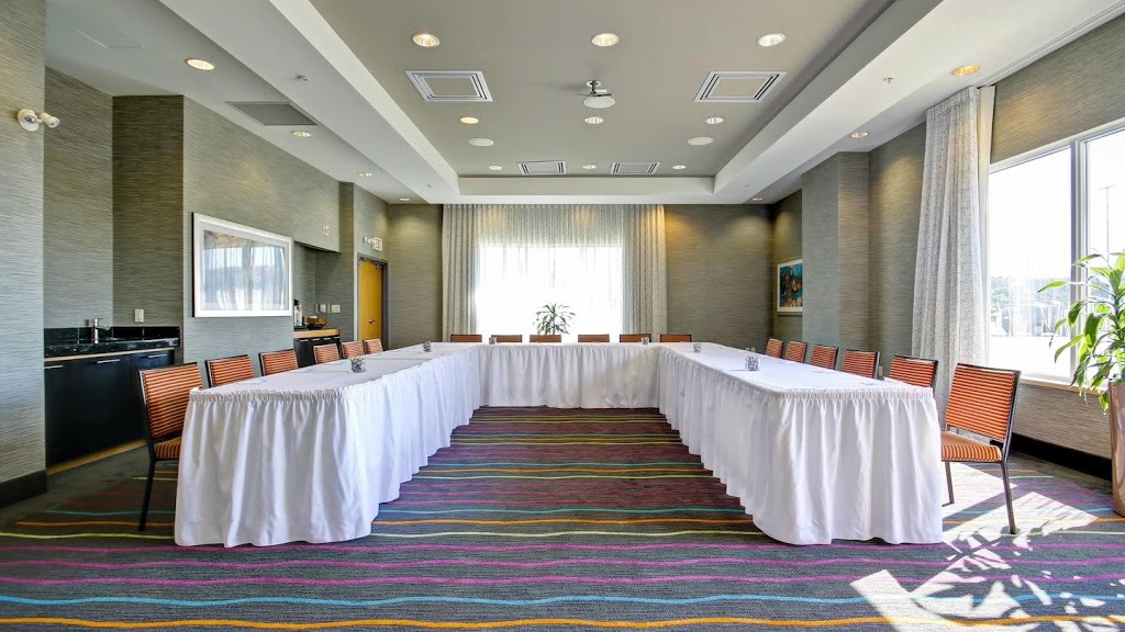 Fairfield Inn & Suites by Marriott Guelph | 35 Cowan Pl, Guelph, ON N1G 0C1, Canada | Phone: (519) 763-2339