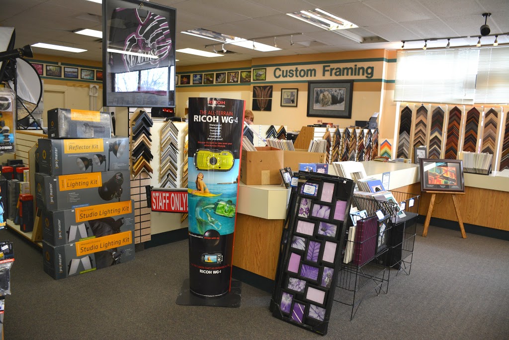 Fairview Photo Lab Inc | 403 Fairview Dr, Brantford, ON N3R 6T2, Canada | Phone: (519) 756-2942