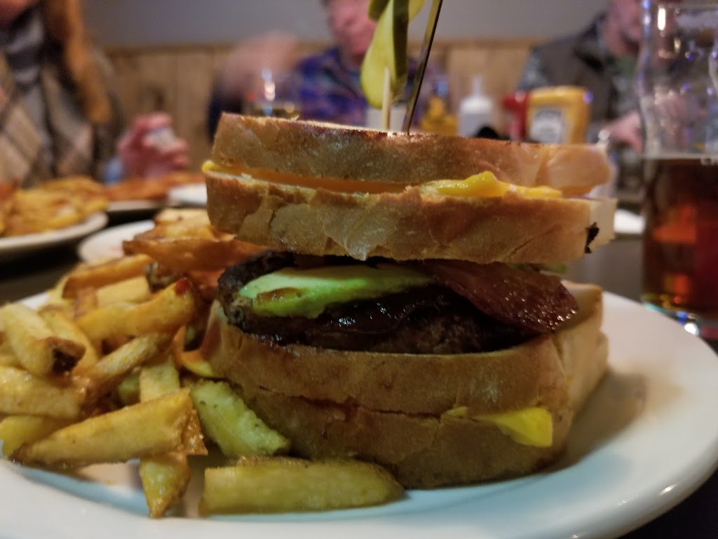 Danbys Roadhouse | 6127 Perth St, Richmond, ON K0A 2Z0, Canada | Phone: (613) 838-2828