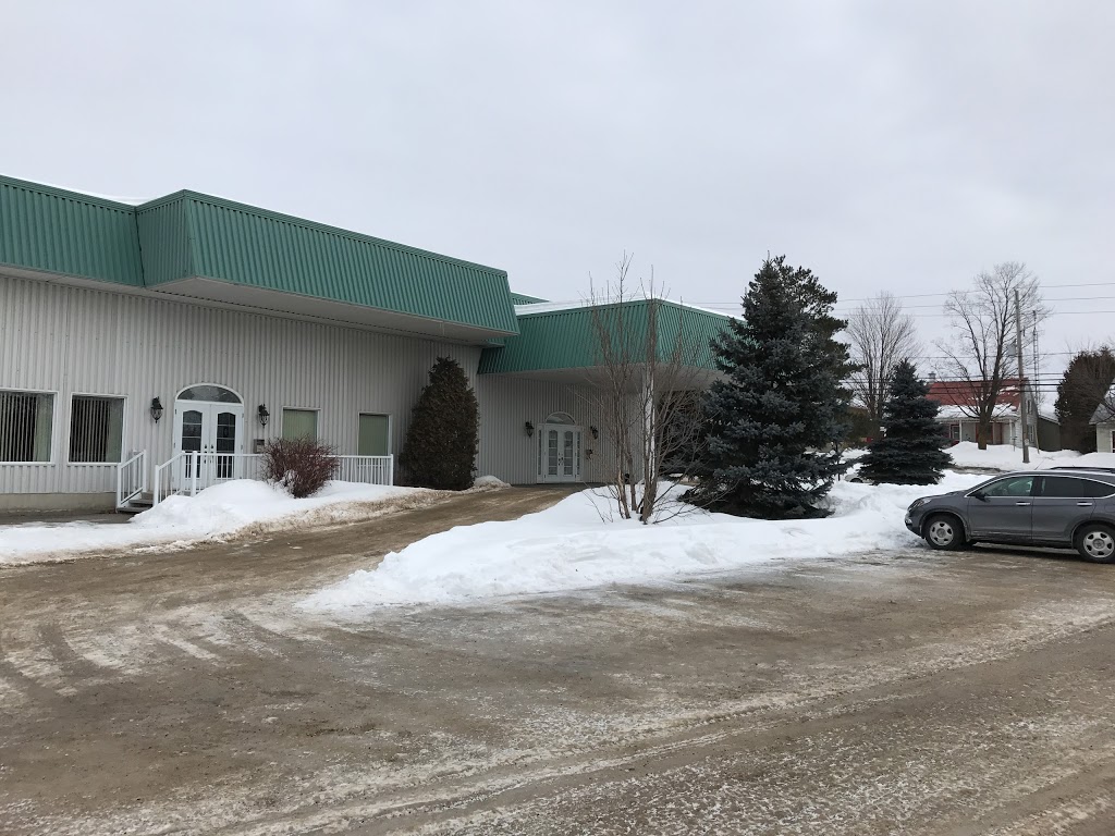 Maison Funéraire Shields Berthiaume | 101 Rue Principale, Saint-André-Avellin, QC J0V 1W0, Canada | Phone: (819) 983-6616