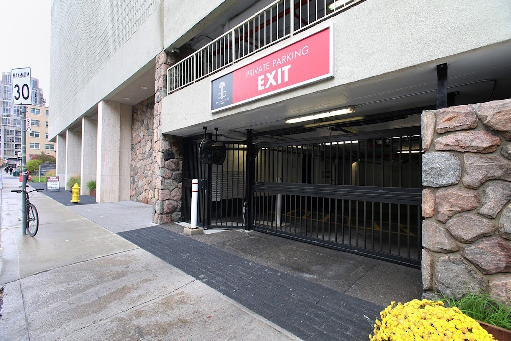 PARKING - 40 & 60 Pleasant Blvd | 40 Pleasant Blvd, Toronto, ON M4T 1J9, Canada | Phone: (416) 825-8894