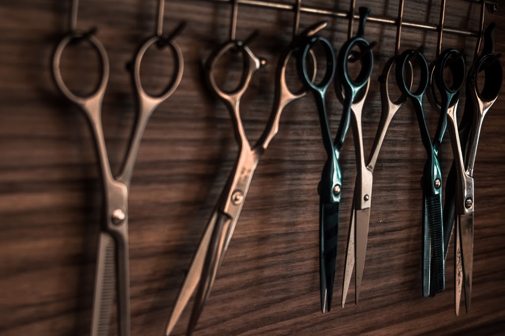 Salon Dieux & Déesses Amélie Brassard | 200 Rue Commerciale suite 209, Donnacona, QC G3M 1W1, Canada | Phone: (418) 285-3604