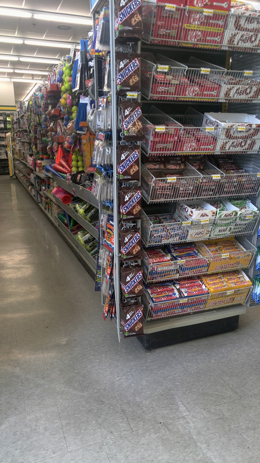 Dollarama | Fairview Mall, 285 Geneva St, St. Catharines, ON L2N 2G1, Canada | Phone: (905) 935-4450