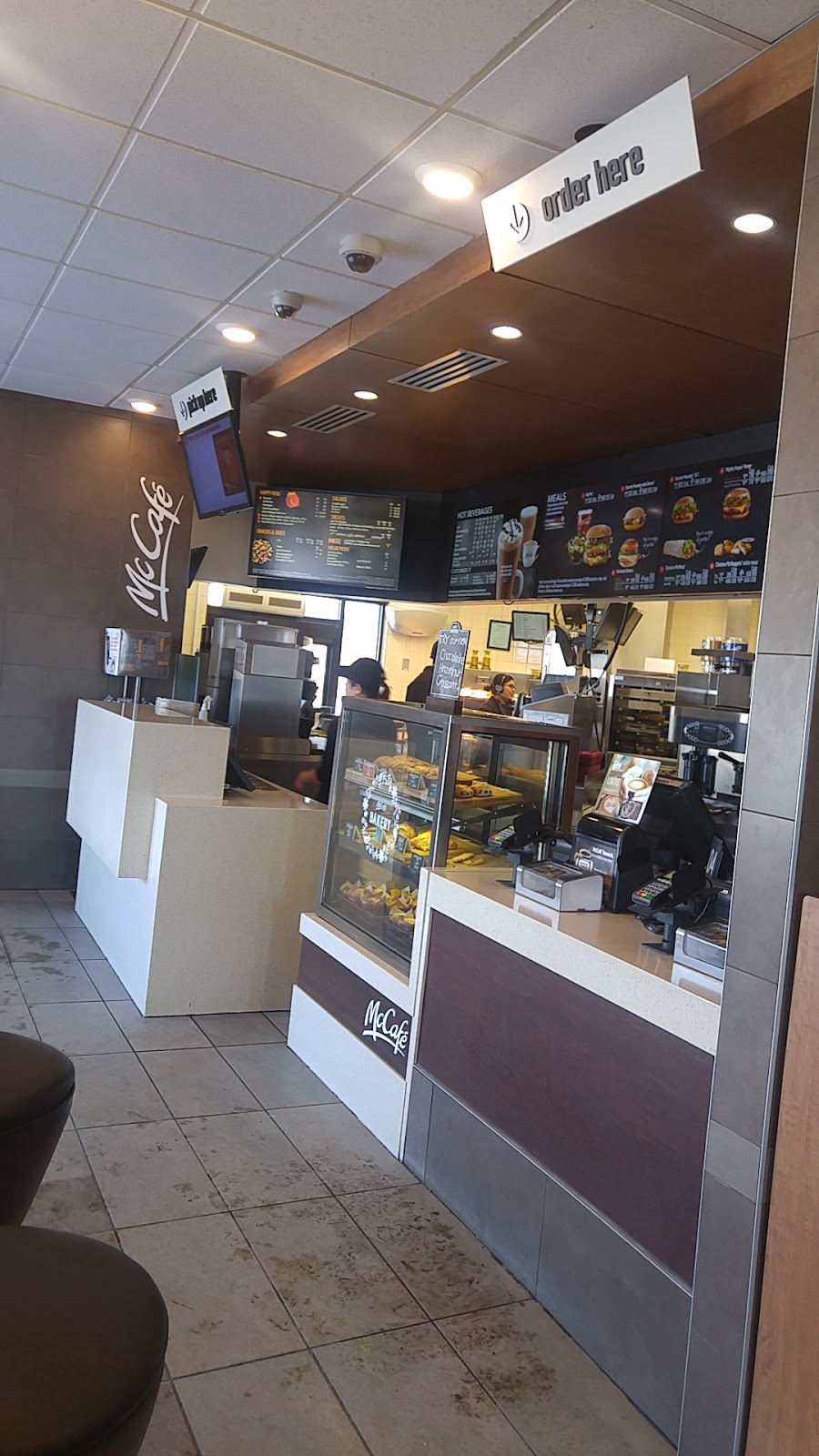 McDonalds | 301 20Th St, Nisku, AB T9E 7Z8, Canada | Phone: (780) 955-8120