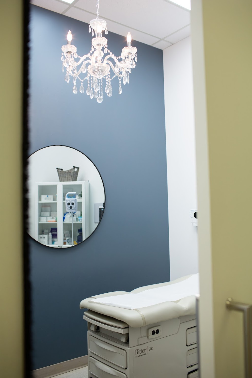 Papillon Advanced Medical Aesthetics | 74 Elizabeth St #1C, Okotoks, AB T1S 0N4, Canada | Phone: (403) 982-7771