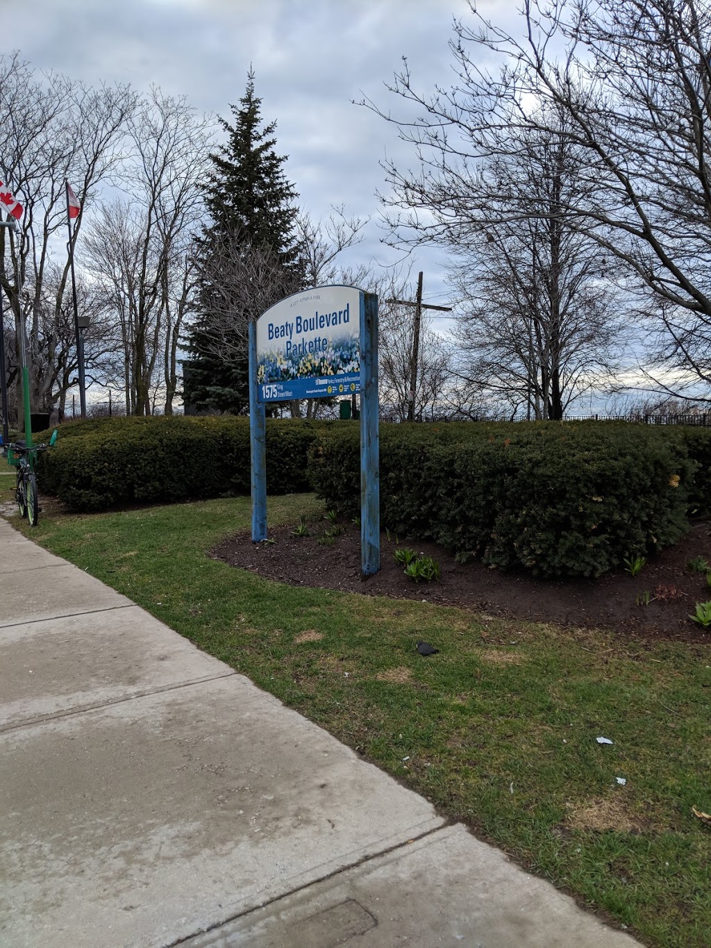 Beaty Boulevard Park | 1575 King St W, Toronto, ON M6K 1J7, Canada | Phone: (416) 338-4386