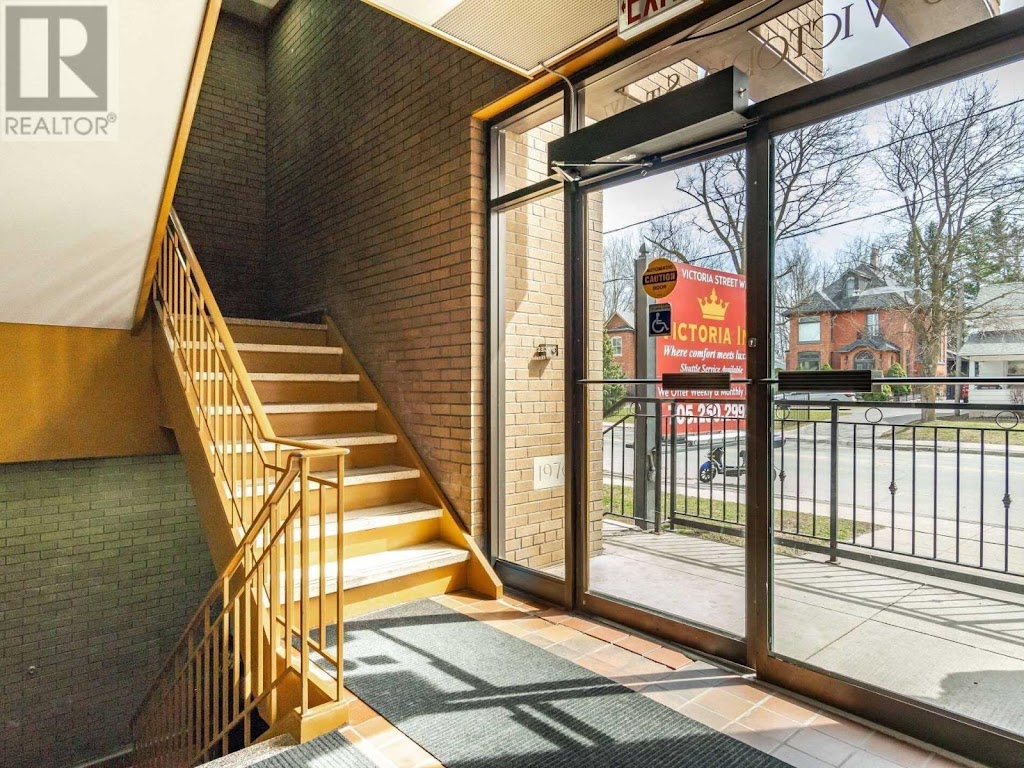 Alliston Inn | 146 Victoria St W, Alliston, ON L9R 1L7, Canada | Phone: (705) 220-2207