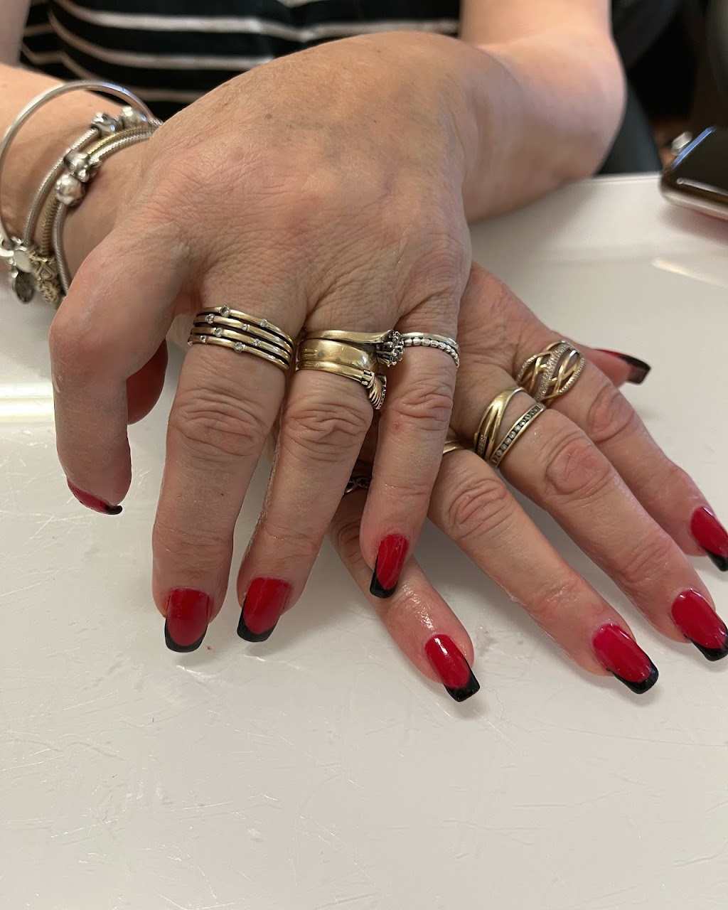 City Nails | 8 Queenston St, St. Catharines, ON L2R 4M4, Canada | Phone: (905) 685-2496