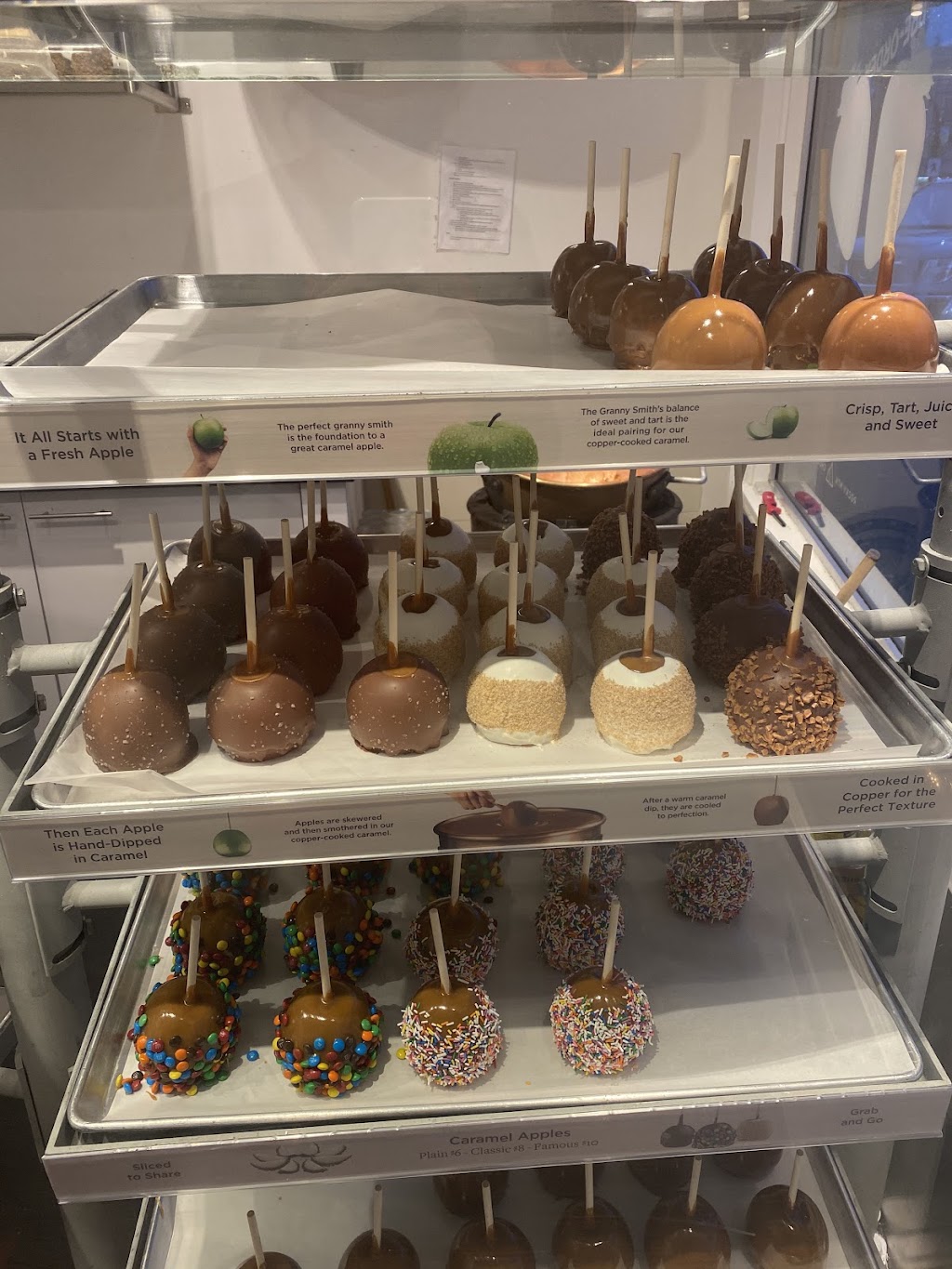 Rocky Mtn Chocolate | 3115 Edgemont Blvd, North Vancouver, BC V7R 2N7, Canada | Phone: (604) 987-3611