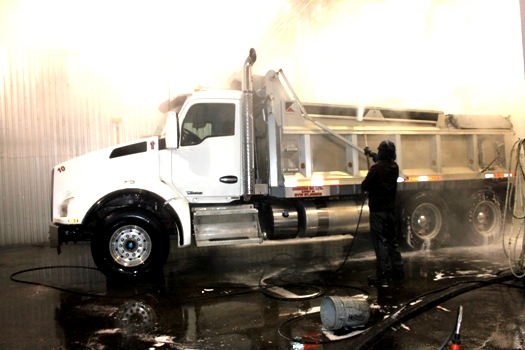 Eco Klean Truck Wash | 13175 115 Ave, Surrey, BC V3R 2V8, Canada | Phone: (604) 727-3227
