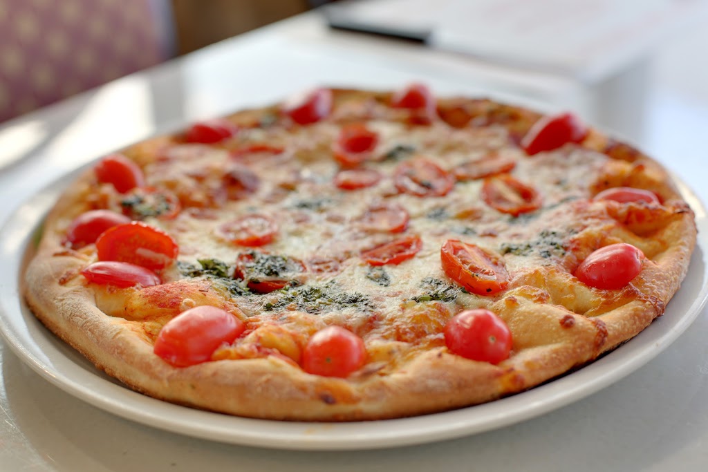 Restaurant Vincent | 6005 Boulevard Robert, Saint-Léonard, QC H1P 1M9, Canada | Phone: (514) 323-8694