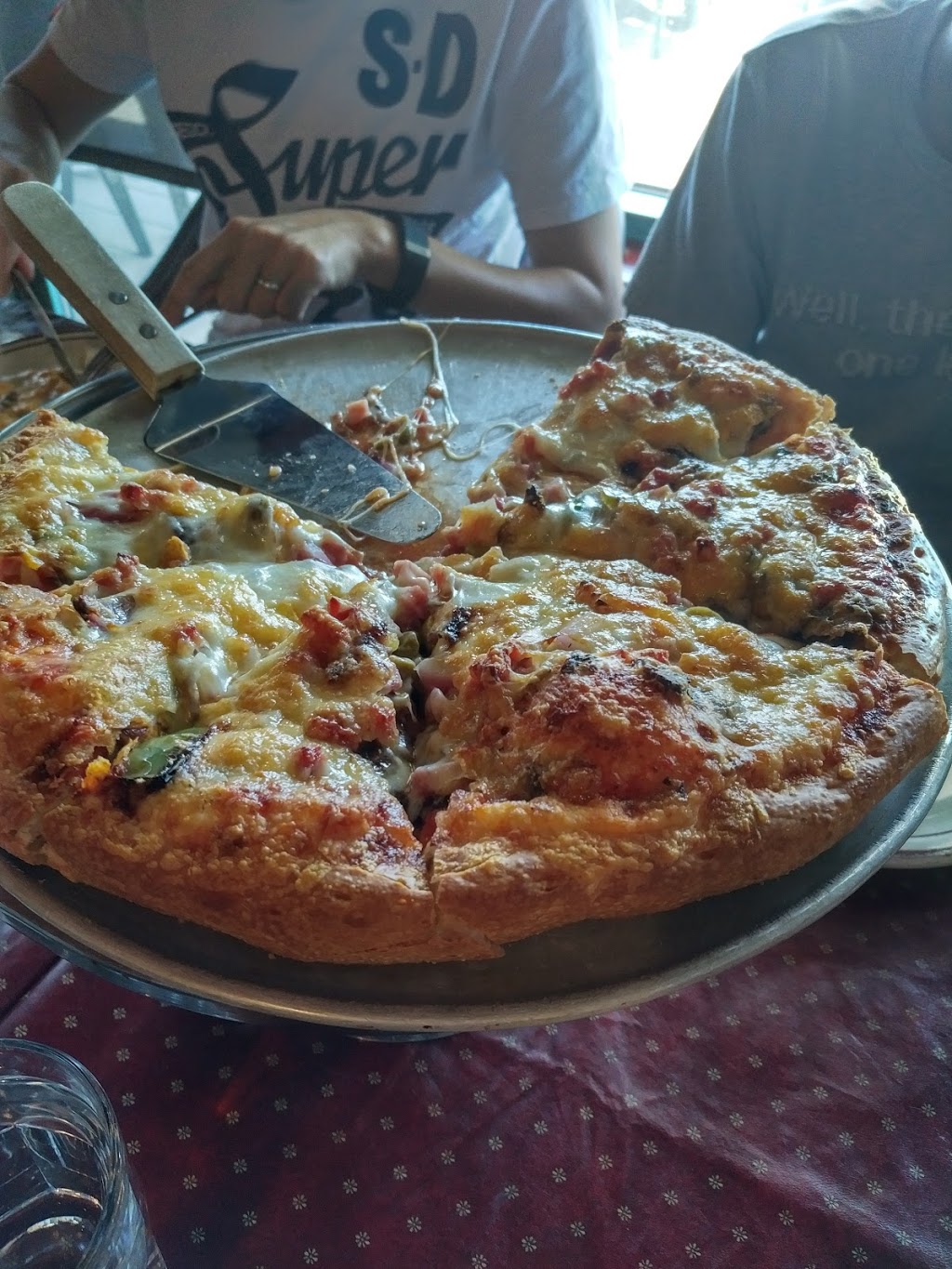Papa Sams Restaurant | 710 March Rd, Kanata, ON K2K 2V9, Canada | Phone: (613) 591-8080