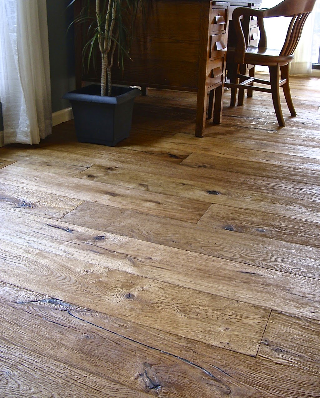 Masterpiece Hardwood Flooring Ltd. | 2526 Battleford Ave SW #107, Calgary, AB T3E 7J4, Canada | Phone: (403) 397-1895